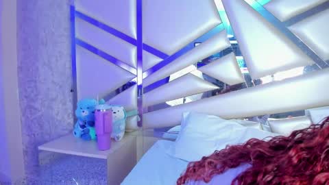 MIA 3 online show from March 25, 2026, 11:11 pm