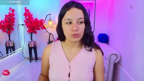 Snapshot of miia_bela chatting on November 14, 2025, 7:45 pm Miia online show from November 14, 2025, 7:45 pm
