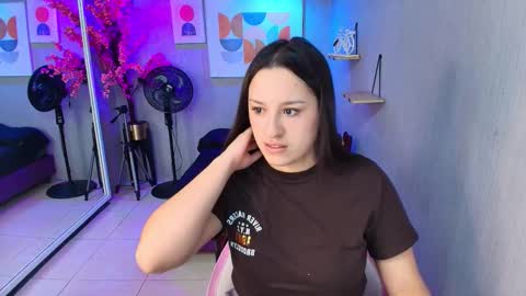 Snapshot of miia_bela chatting on November 28, 2025, 7:16 pm Miia online show from November 28, 2025, 7:16 pm