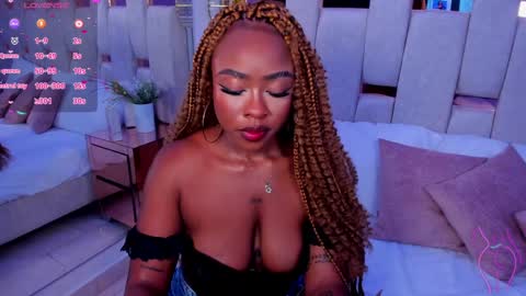 Snapshot of miia_schwarz chatting on February 1, 2025, 2:24 pm Miia Schwarz online show from February 1, 2025, 2:24 pm