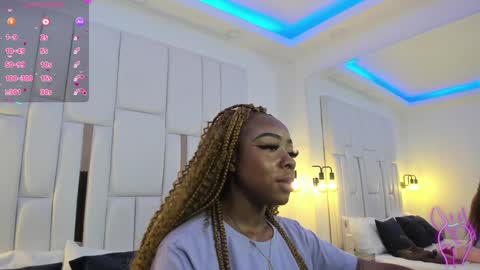 Snapshot of miia_schwarz chatting on February 2, 2025, 7:57 pm Miia Schwarz online show from February 2, 2025, 7:57 pm