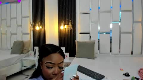 Snapshot of miia_schwarz chatting on October 1, 2025, 9:21 pm Miia Schwarz online show from October 1, 2025, 9:21 pm