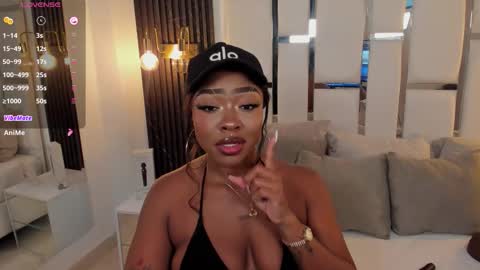 Snapshot of miia_schwarz chatting on October 9, 2025, 11:14 pm Miia Schwarz online show from October 9, 2025, 11:14 pm