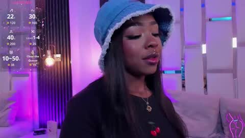 Snapshot of miia_schwarz chatting on October 23, 2025, 12:32 am Miia Schwarz online show from October 23, 2025, 12:32 am