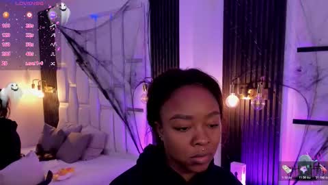 Snapshot of miia_schwarz chatting on November 1, 2025, 1:57 pm Miia Schwarz online show from November 1, 2025, 1:57 pm