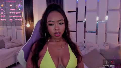 Snapshot of miia_schwarz chatting on November 24, 2025, 5:40 am Miia Schwarz online show from November 24, 2025, 5:40 am