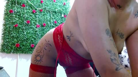 Snapshot of miia_spencer_ chatting on January 30, 2025, 5:30 am miia online show from January 30, 2025, 5:30 am