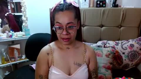 Snapshot of miia_spencer_ chatting on March 6, 2025, 5:14 am miia online show from March 6, 2025, 5:14 am