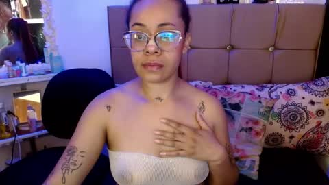 Snapshot of miia_spencer_ chatting on March 8, 2025, 6:54 am miia online show from March 8, 2025, 6:54 am