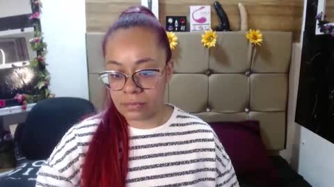 Snapshot of miia_spencer_ chatting on October 6, 2025, 5:21 pm miia online show from October 6, 2025, 5:21 pm