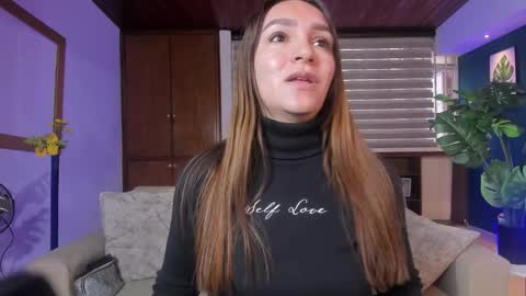 Snapshot of miia_taylors chatting on December 20, 2025, 11:50 am Miia 3 online show from December 20, 2025, 11:50 am