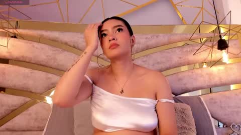 miia_velvet online show from April 30, 2026, 3:57 am
