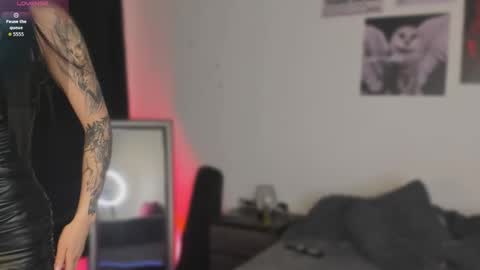  miiaa stone  online show from December 18, 2025, 2:39 am