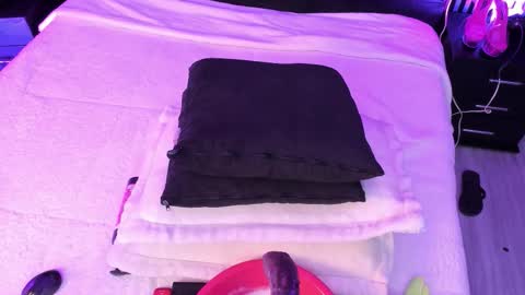 Mia Monroe online show from March 14, 2026, 9:26 am