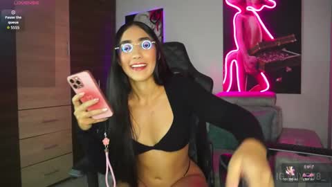 MIA  online show from December 17, 2025, 8:26 pm