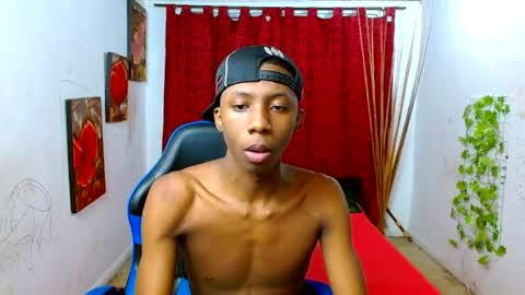 Snapshot of miilo18 chatting on June 13, 2026, 10:51 pm milo online show from June 13, 2026, 10:51 pm
