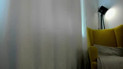 miissblonde online show from May 25, 2026, 2:17 am