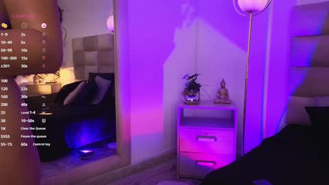   online show from December 13, 2024, 11:39 pm