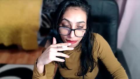 miisss_amber online show from February 18, 2026, 12:01 pm