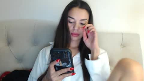 Mika online show from September 24, 2025, 7:50 pm