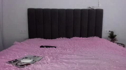 Mika online show from December 30, 2024, 9:40 pm