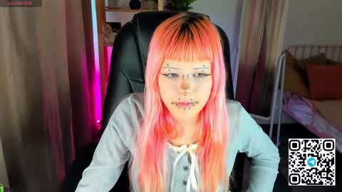 Snapshot of mika_vatashi chatting on April 25, 2026, 8:39 am Mika online show from April 25, 2026, 8:39 am
