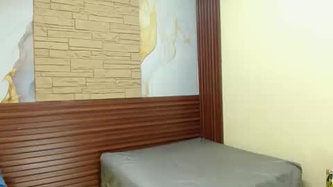 mikaela303av online show from September 30, 2025, 10:09 am