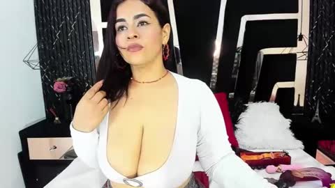 Snapshot of mikaela_lust chatting on February 13, 2025, 5:33 pm Mikaela Lust online show from February 13, 2025, 5:33 pm