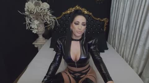 Mikaela online show from March 6, 2026, 4:31 am