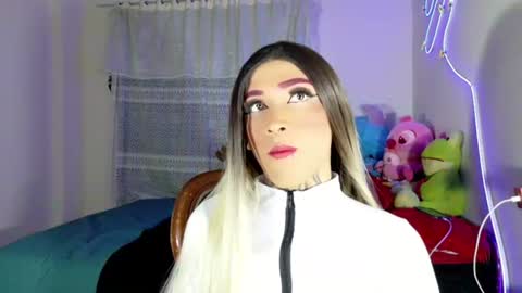 mikaelarangel online show from June 21, 2026, 4:15 am