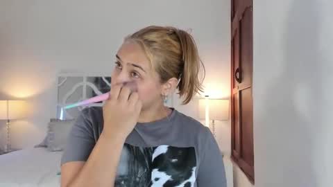 Mikaela blondie bigass online show from February 19, 2026, 9:49 am