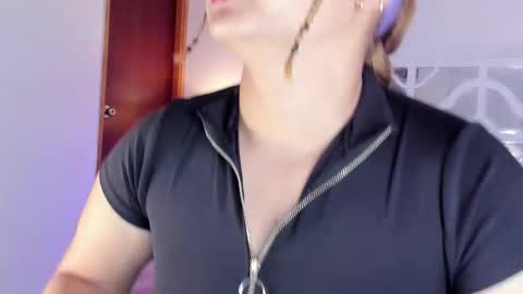 Mikaela blondie bigass online show from March 1, 2026, 10:39 am