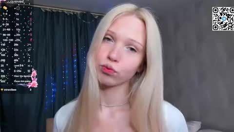 Angel girl online show from February 21, 2026, 6:20 pm