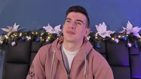 Snapshot of mikaelslow chatting on December 18, 2025, 4:18 am mikael online show from December 18, 2025, 4:18 am