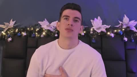 Snapshot of mikaelslow chatting on December 19, 2025, 4:08 am mikael online show from December 19, 2025, 4:08 am