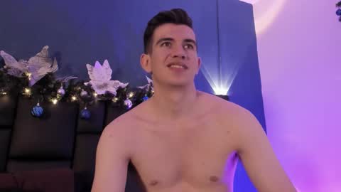 Snapshot of mikaelslow chatting on December 20, 2025, 4:52 am mikael online show from December 20, 2025, 4:52 am