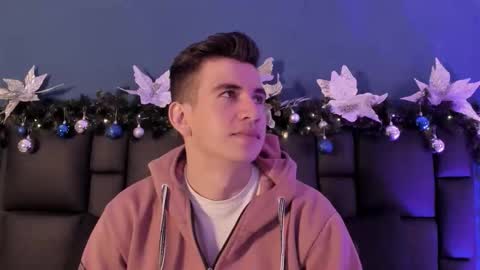 Snapshot of mikaelslow chatting on January 8, 2026, 3:53 am mikael online show from January 8, 2026, 3:53 am