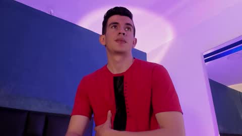 Snapshot of mikaelslow chatting on January 10, 2026, 3:41 am mikael online show from January 10, 2026, 3:41 am