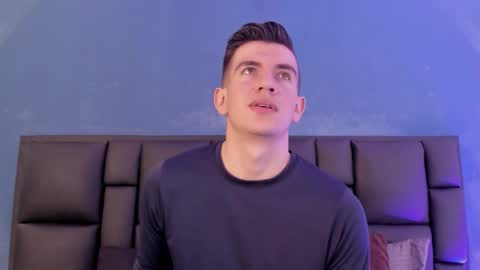 Snapshot of mikaelslow chatting on January 18, 2026, 6:39 am mikael online show from January 18, 2026, 6:39 am