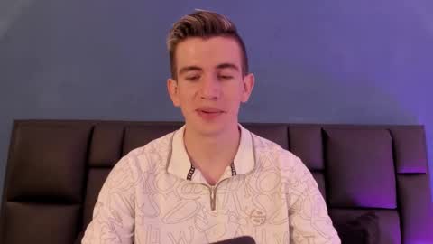 Snapshot of mikaelslow chatting on February 4, 2026, 3:01 am mikael online show from February 4, 2026, 3:01 am