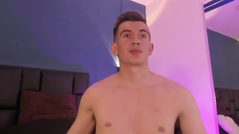 Snapshot of mikaelslow chatting on February 11, 2026, 5:34 am mikael online show from February 11, 2026, 5:34 am