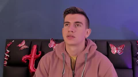 Snapshot of mikaelslow chatting on February 17, 2026, 1:46 am mikael online show from February 17, 2026, 1:46 am