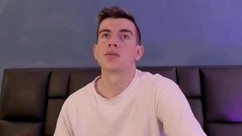 Snapshot of mikaelslow chatting on February 28, 2026, 5:08 am mikael online show from February 28, 2026, 5:08 am