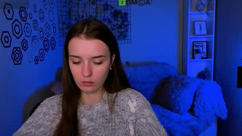 Mika online show from November 26, 2025, 2:18 pm