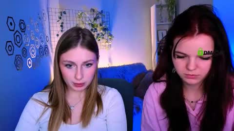 Snapshot of mikameovv chatting on January 17, 2026, 8:45 pm Mika online show from January 17, 2026, 8:45 pm