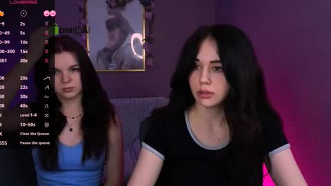 Snapshot of mikameovv chatting on January 18, 2026, 8:23 pm Mika online show from January 18, 2026, 8:23 pm