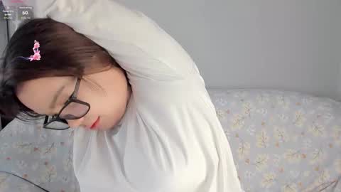 mikasssu online show from September 24, 2025, 11:13 am