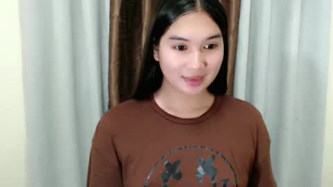 Snapshot of mikayla_slut chatting on November 3, 2025, 7:48 pm Kyla online show from November 3, 2025, 7:48 pm