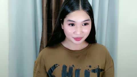 Snapshot of mikayla_slut chatting on November 13, 2025, 7:18 am Kyla online show from November 13, 2025, 7:18 am