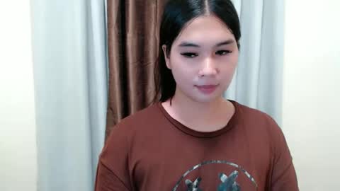 Snapshot of mikayla_slut chatting on November 19, 2025, 8:36 am Kyla online show from November 19, 2025, 8:36 am